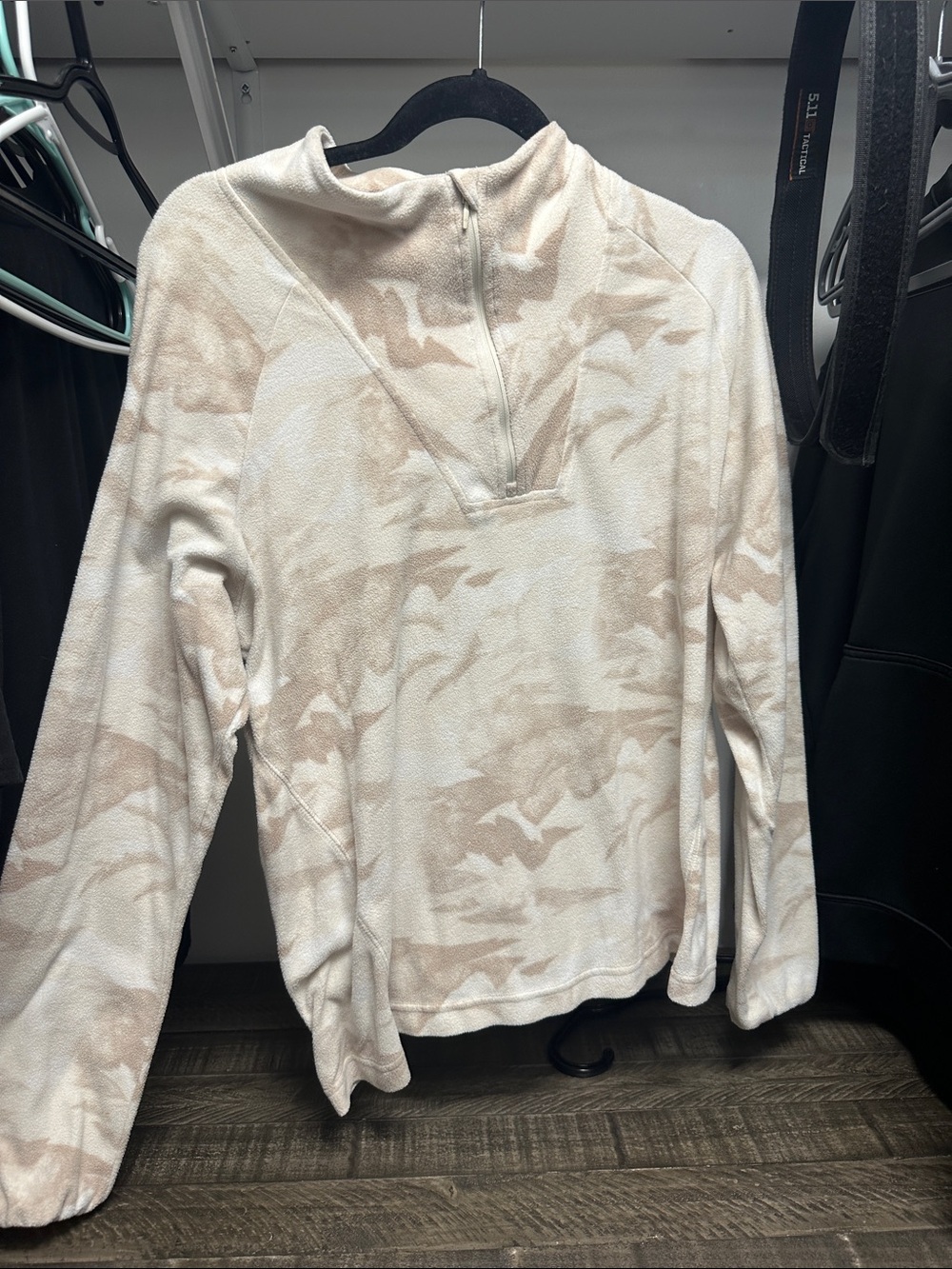 Columbia Women's Cream & Tan Half-Zip Cowl Pullover